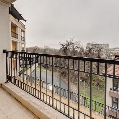 Business Studio Zia 2- In Lazur Бургас Экстерьер фото